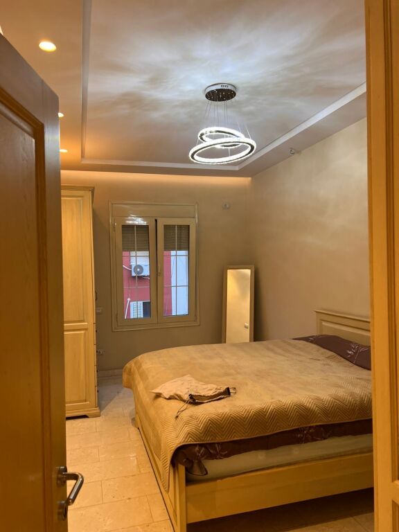 Apartament 1+1 me tek Pallatet Agimi!