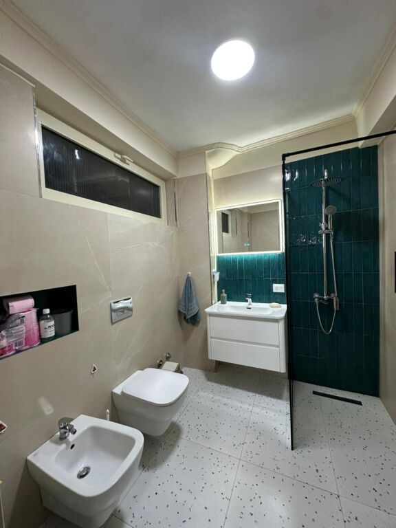 Apartament 2+1 me qira tek Gjykata!