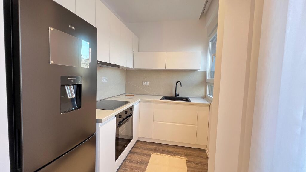 1+1 apartment for rent near the embassy block in Tirana