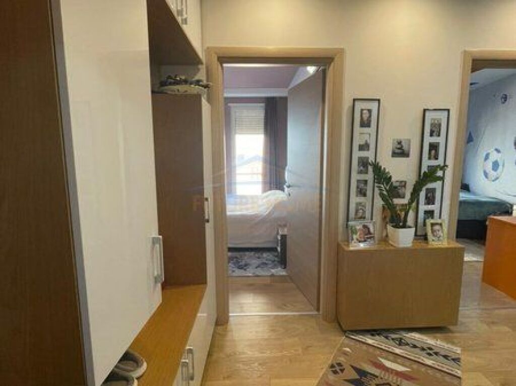 Shitet, Apartament 2+1+2, Rezidenca Sona, Liqeni i Thate, Tirane