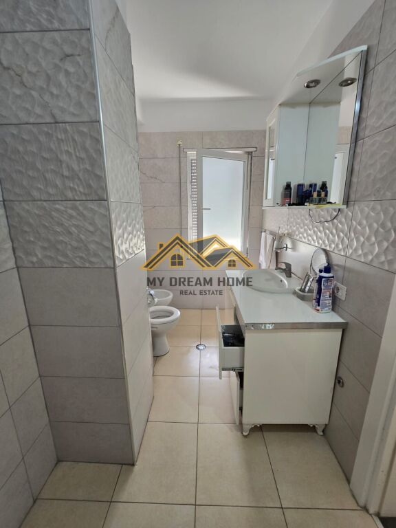 SHITET APARTAMENT 3+1+2+2 BALLKONE ME PAMJE DETI NE VOLLGA !