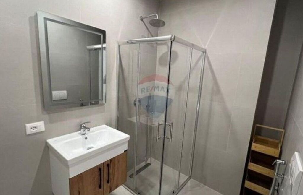 Apartament - Për Shitje - Ish Tregu Elektrik, Tiranë(ID: 530261046-475)