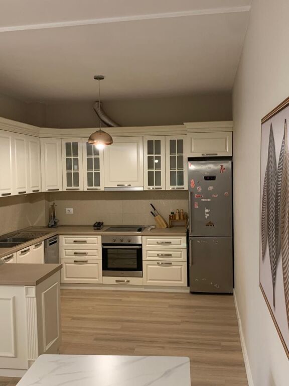 Super ap 2+1 tek kopshti botanik ( xhamia  