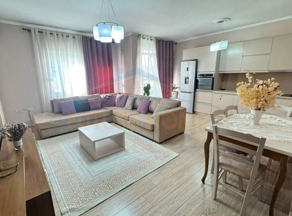 Affitto, Appartamento 2+1+Posto Auto, Nuovo Anello