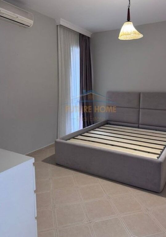 Rent, Apartment 1+1, Old Park, Tirana.