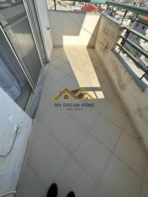 SHITET APARTAMENT 2+1 TEK ZONA E TREGUT INDUSTRIAL!