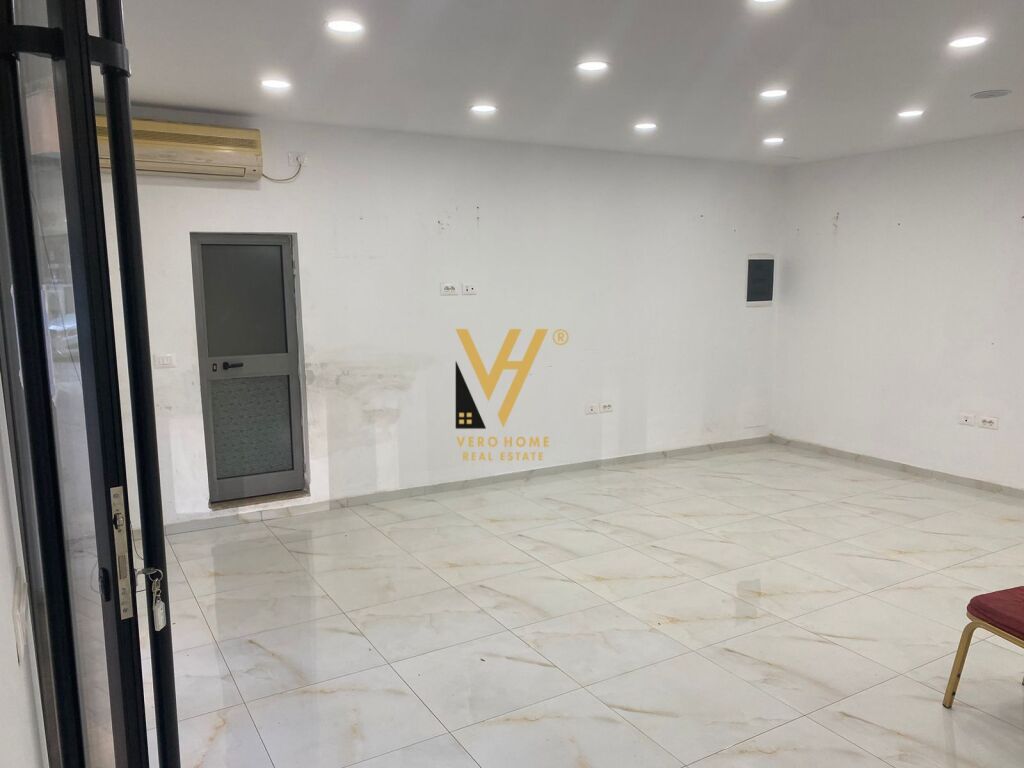 SHOP FOR SALE 48 M2 IN VASIL SHANTO, IRFAN TOMINI 170,000 EURO