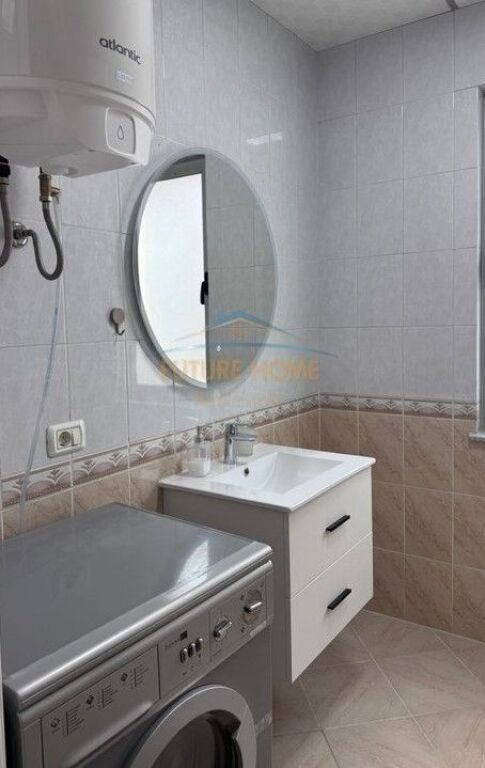 Rent, Apartment 1+1, Old Park, Tirana.