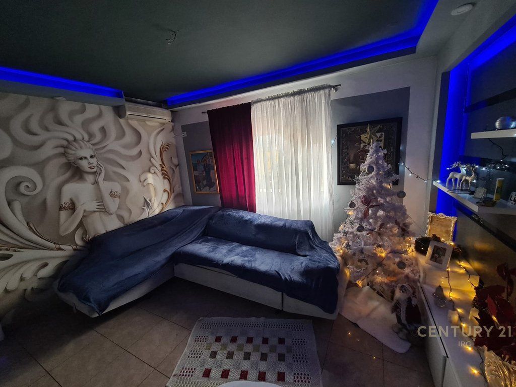 APARTAMENT 2+1 TEK 21 DHJETORI! 159,000 €