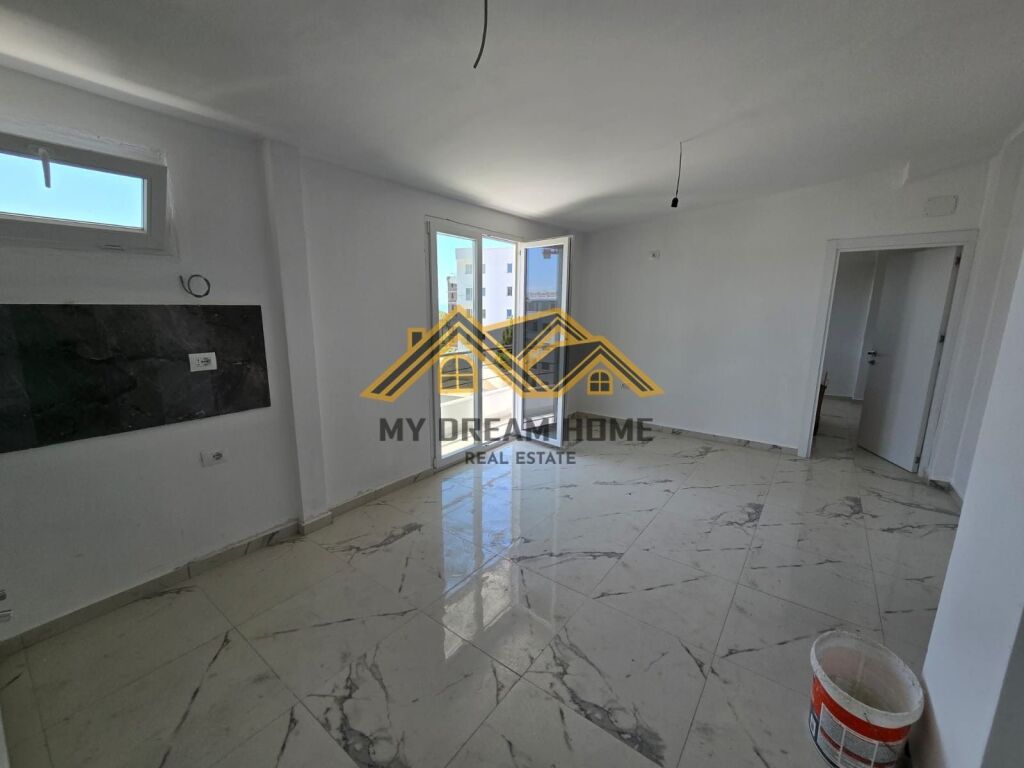 SHITET APARTAMENT 2+1 ME PAMJE DETI GOLEM!