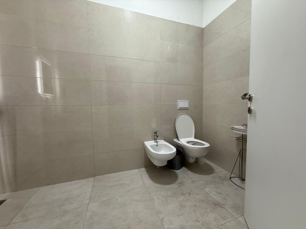 Locale in Affitto Farmacia 10