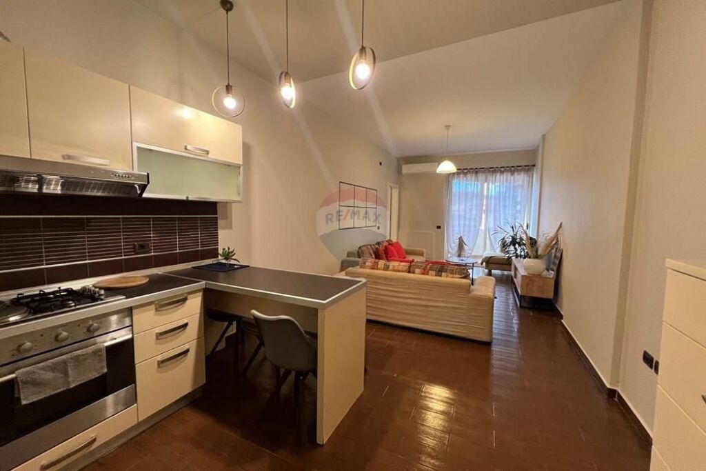 APARTMENT 1+1 FOR RENT PARIS COMMUNE