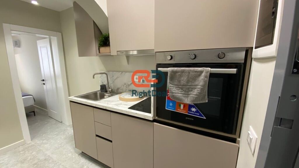 Tek 21-Dhjetori, Shiten Dy Apartamente 1+1 Perfekte Per Investim!!