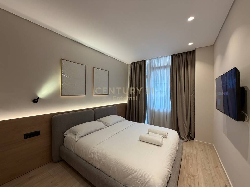 3 Apartments for Sale on 'Gjimnazi Partizani' street