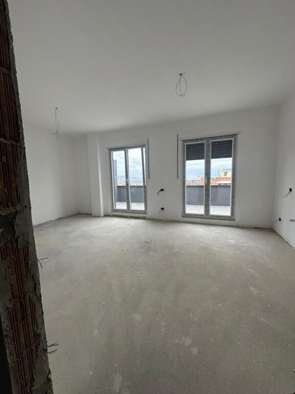 Apartament ne shitje 2+1+ballkon