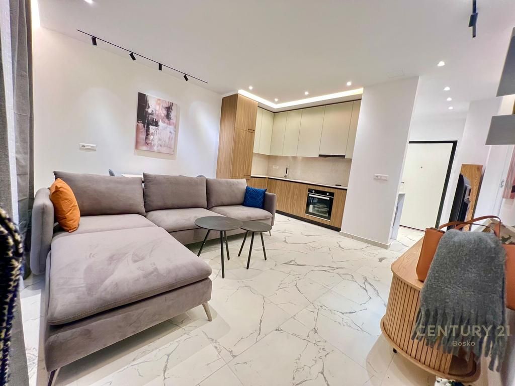 Zogu i Zi, apartament 1+1 per qira