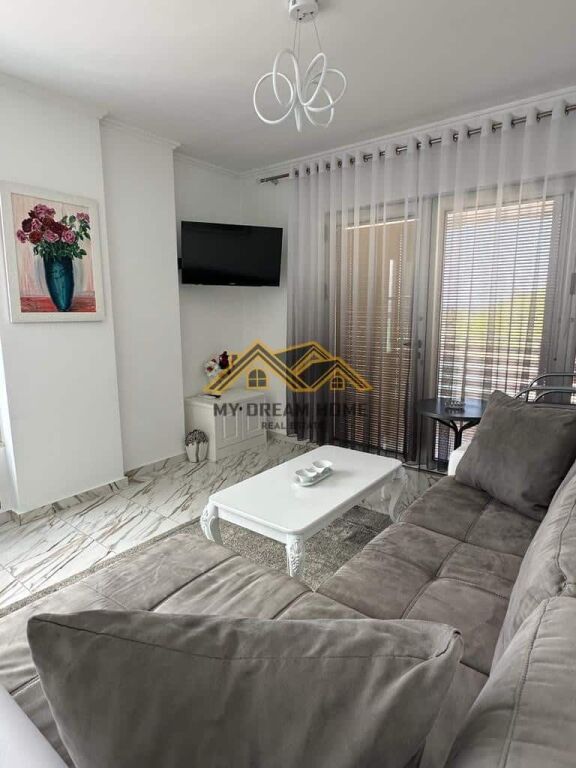 JEPET ME QIRA SUPER APARTAMENT 2+1 NE CURRILA FULL PAMJE DETI!