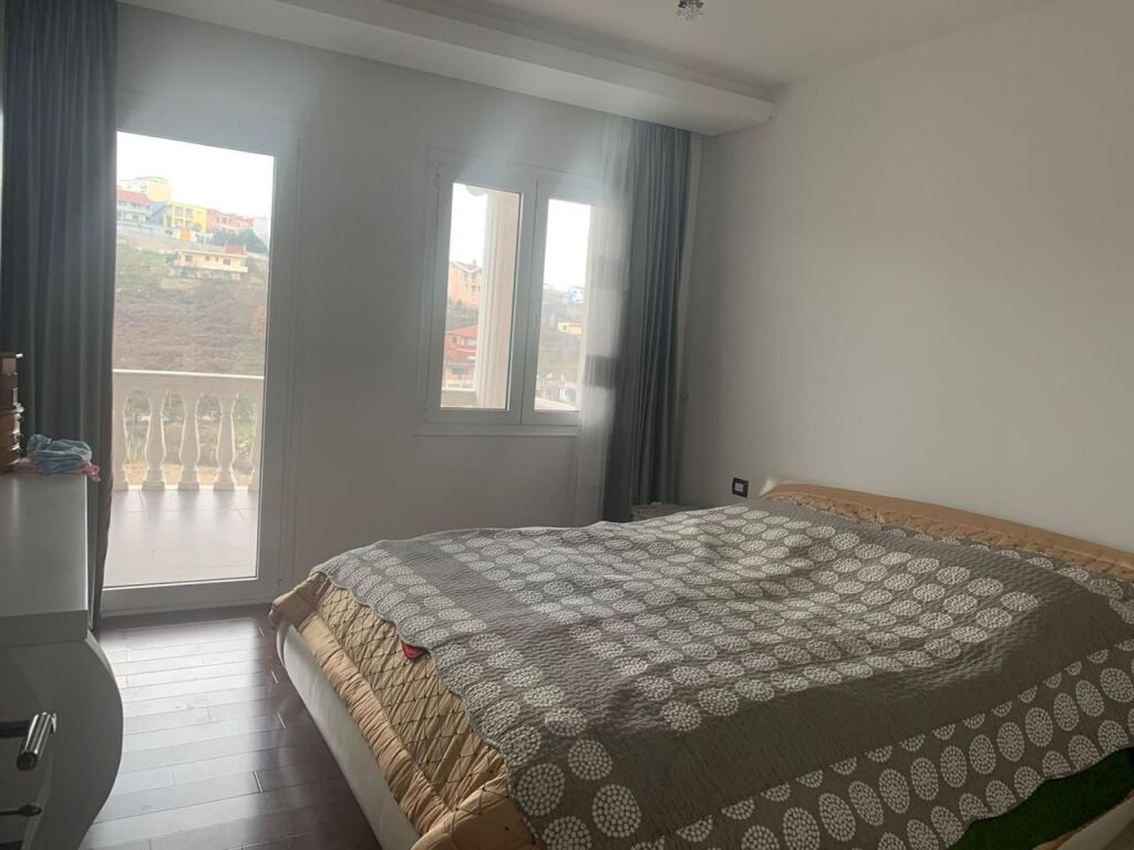 🏡 Vilë per shitje në Farkë