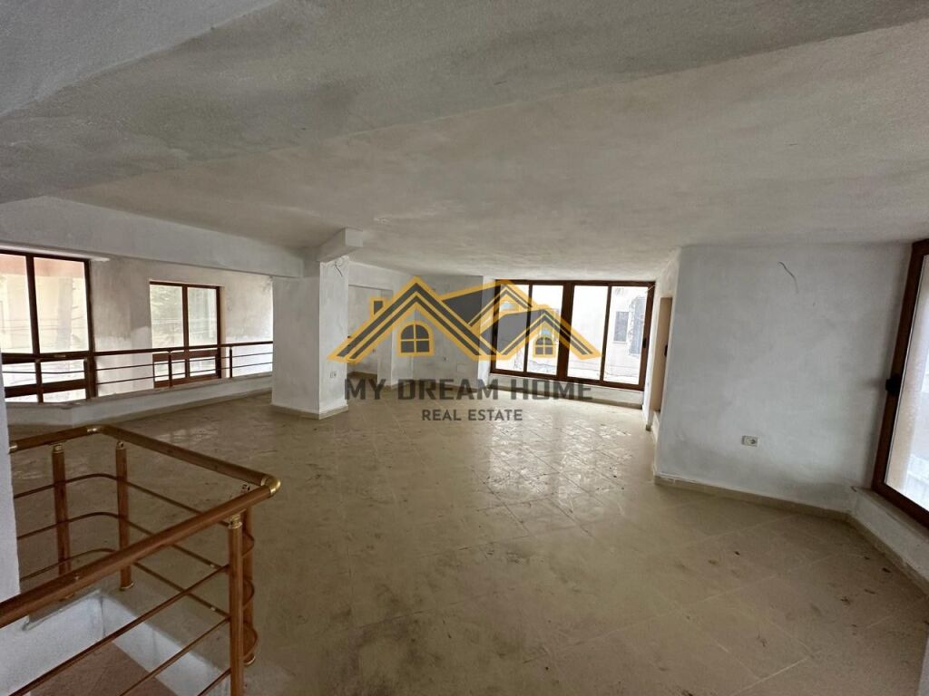 Vendesi Duplex a Shkemb te Kavajes Vije e Dyte me Detin!