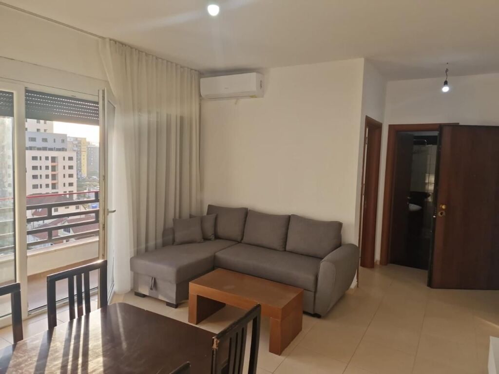 Apartment 1+1 for rent at Zogu i Zi