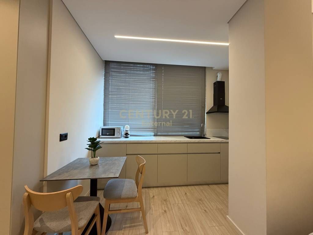 3 Apartments for Sale on 'Gjimnazi Partizani' street