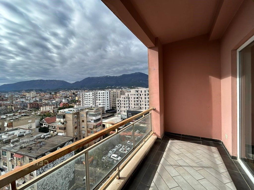 OKAZION, APARTAMENT 2+1+2 TE OXHAKU.