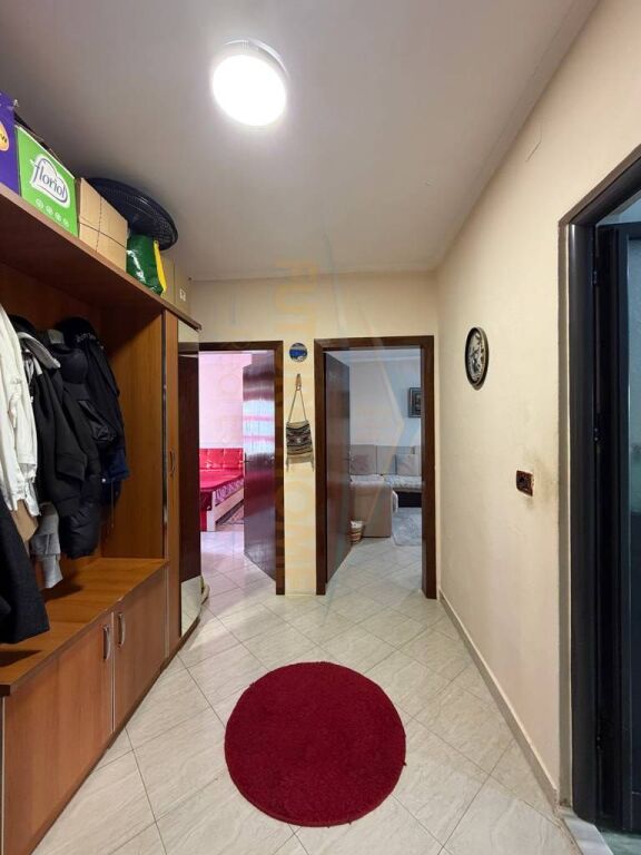 Shitet, Apartament 1+1, Ali Dem