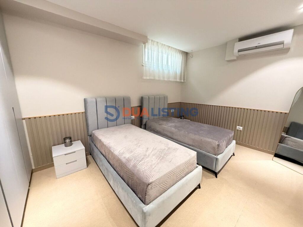 JEPET VILE ME PISHINE TEK REZIDENCA ELYSIUM NE MJULL BATHORE !!