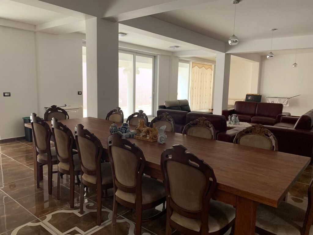 🏡 Vilë per shitje në Farkë