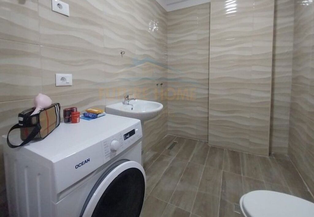 Qera, Apartament 2+1+2+Post Parkimi, Rruga 5-Maji, Tirane