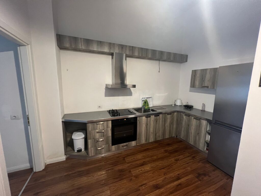 Appartamento 2+1+2 in affitto Zogu i zi vicino a Ringu