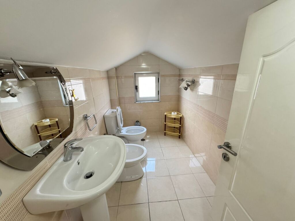 🏡 Duplex 3+1+2 for Sale – Dibrës Street (Medreseja)💰 154,000 €