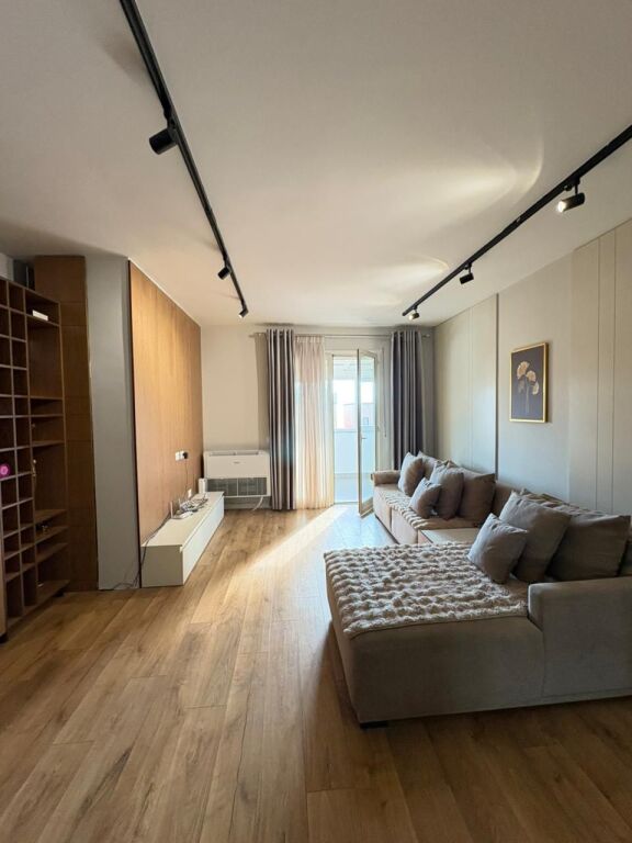 Apartament 2+1+2 për shitje Vila e Zogut Durres