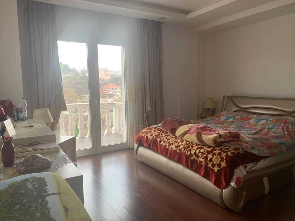 🏡 Vilë per shitje në Farkë