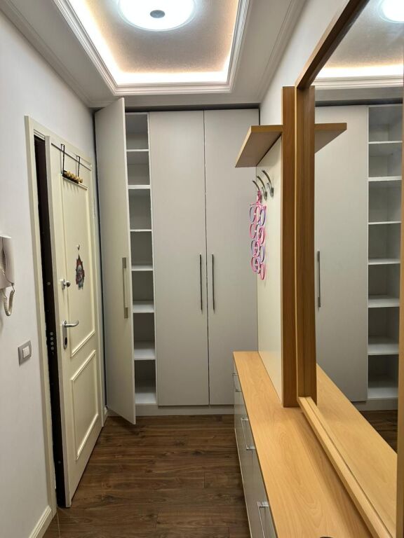 Jepet me Qira Apartament 1+1 në Fresk !!!