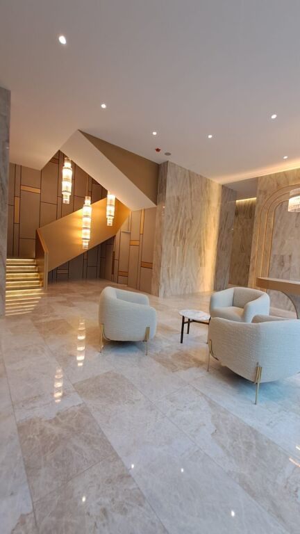 🏢 Ambient Zyre Premium me Qira – Ish Blloku