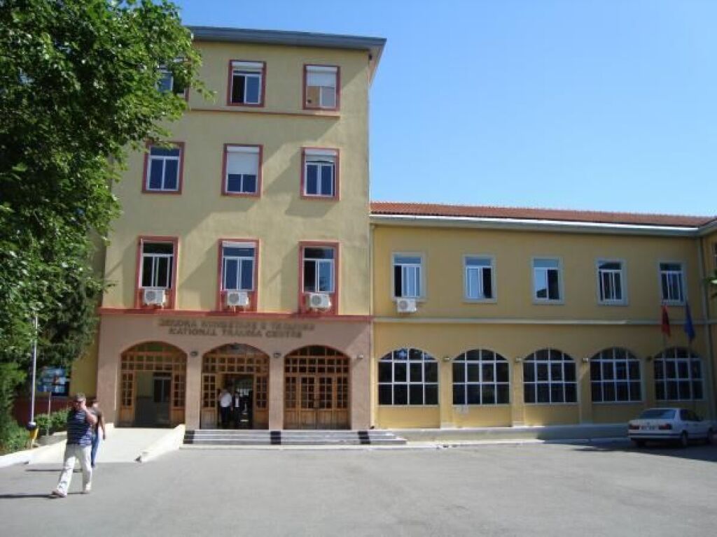 For rent empty 1+1 apartment, ground floor in private house, in Laprake! 400 € /Month