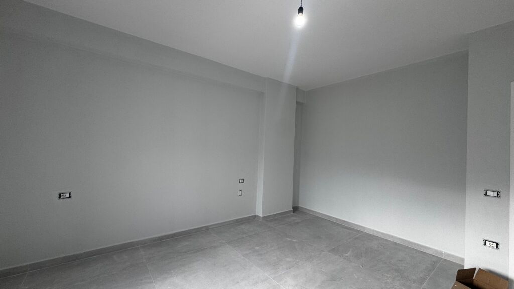 Apartament 2+1+2 me qera tek Report TV 600 mij lek ne muaj