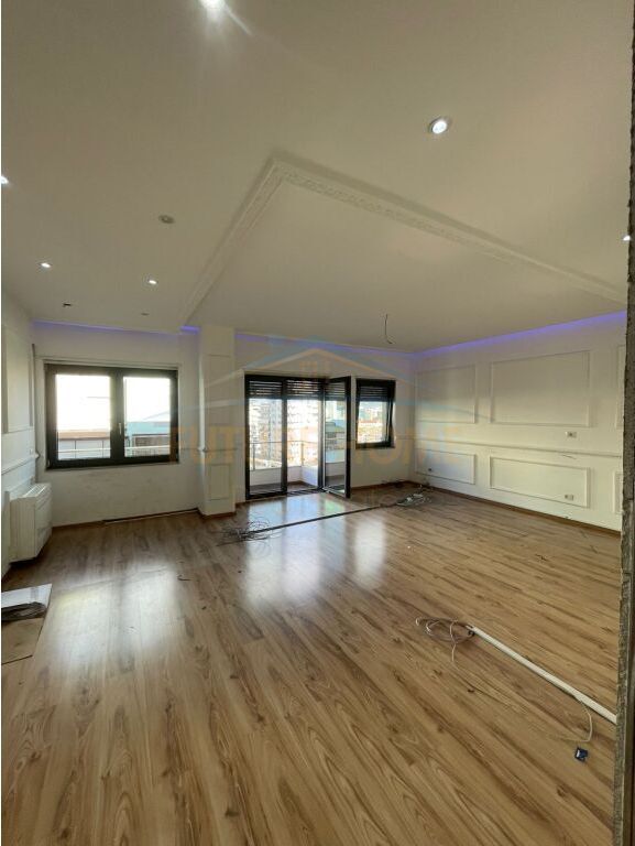 Rent, Business Premises, Ring Center, Zogu i Zi, Tirana