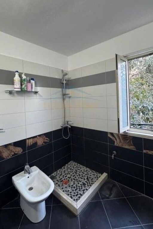 Qera, Apartament 2+1 ,Rruga e Durresit, Tirane
