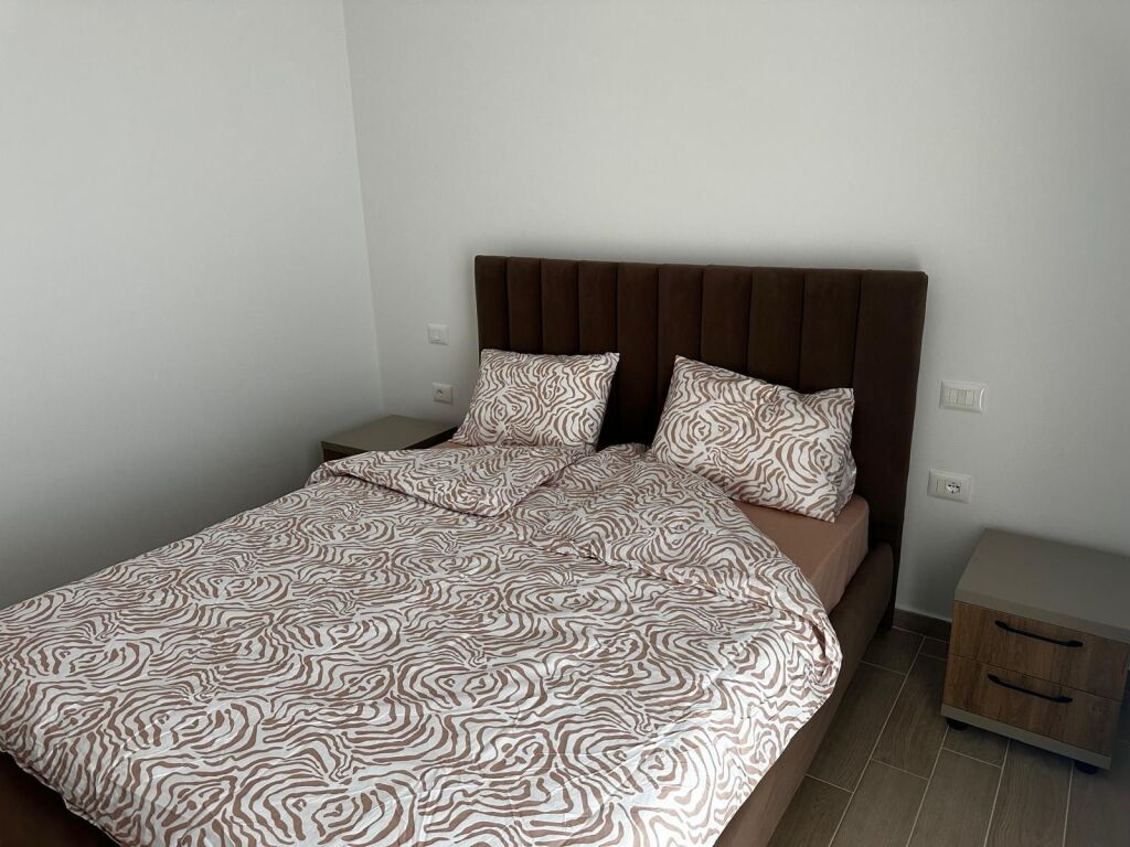 Vilë për Shitje Pranë Gjirit të Lalëzit