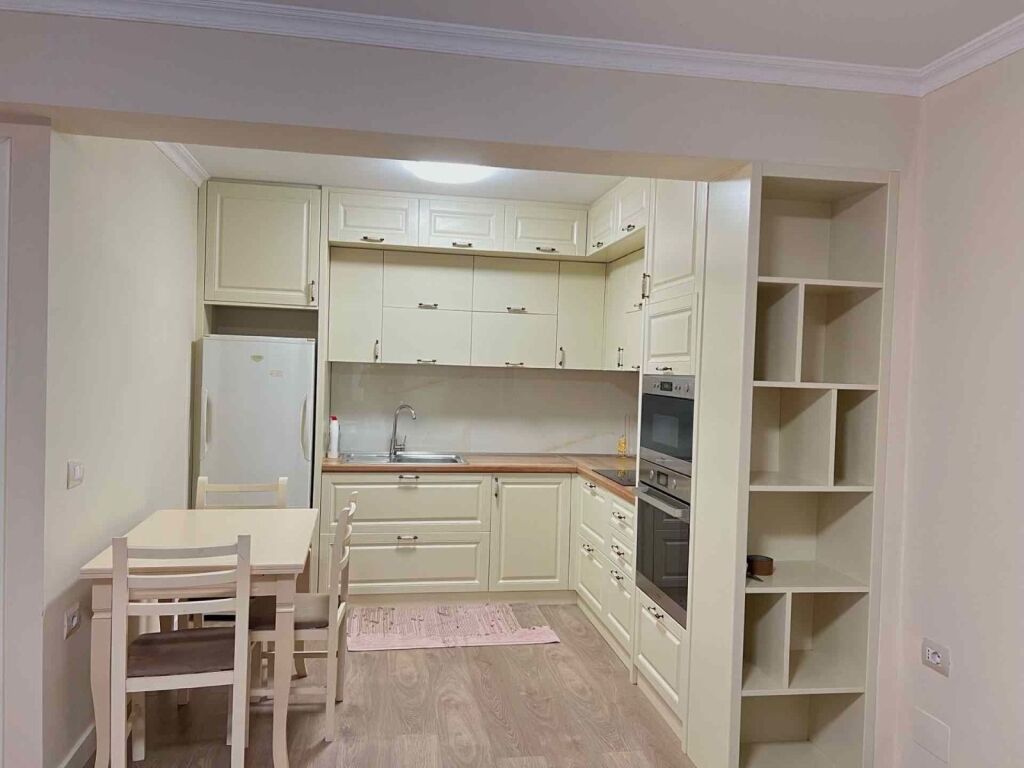 Selite, jepet me qera 1+1