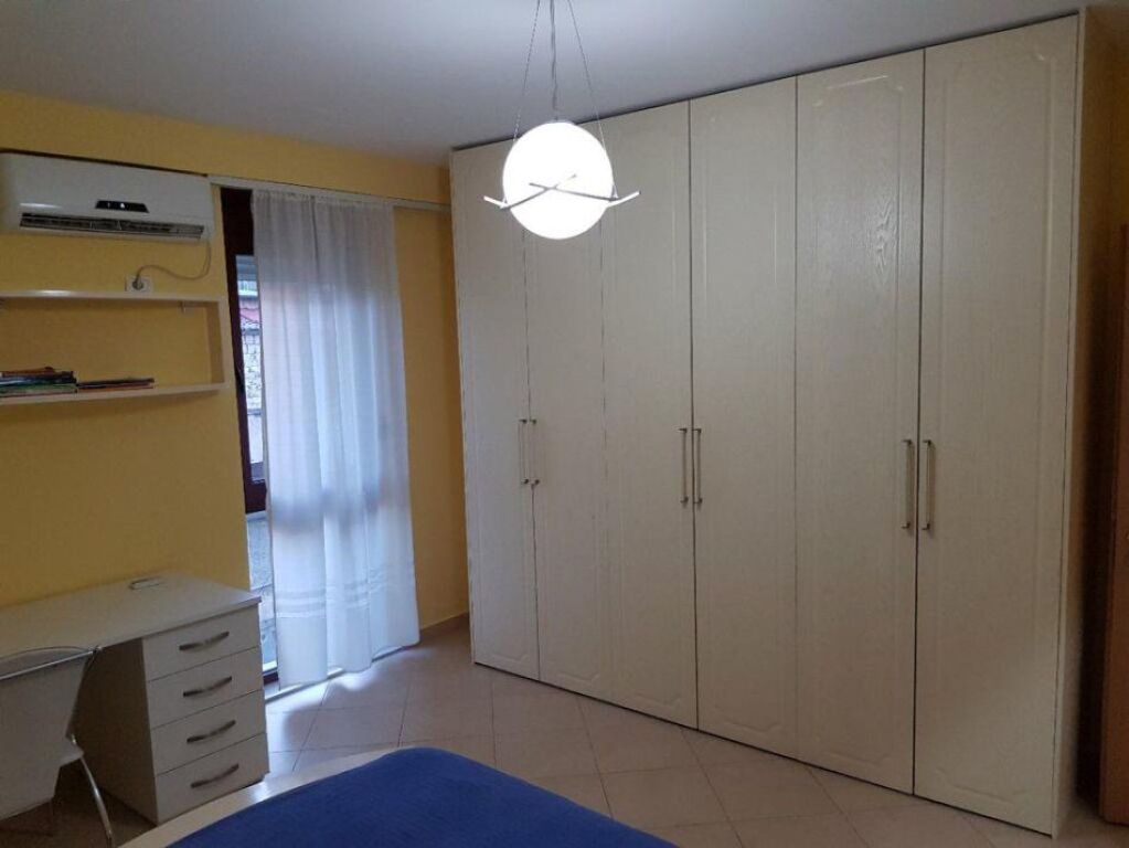 Jepet Me Qera Apartament 2+1+2 Tualete + 1 Ballkon