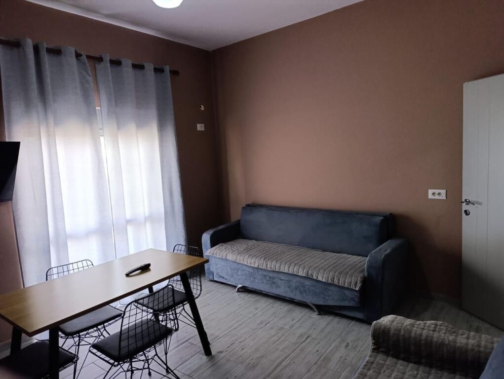 Jepet me qira apartament 1+1 në Kashar!