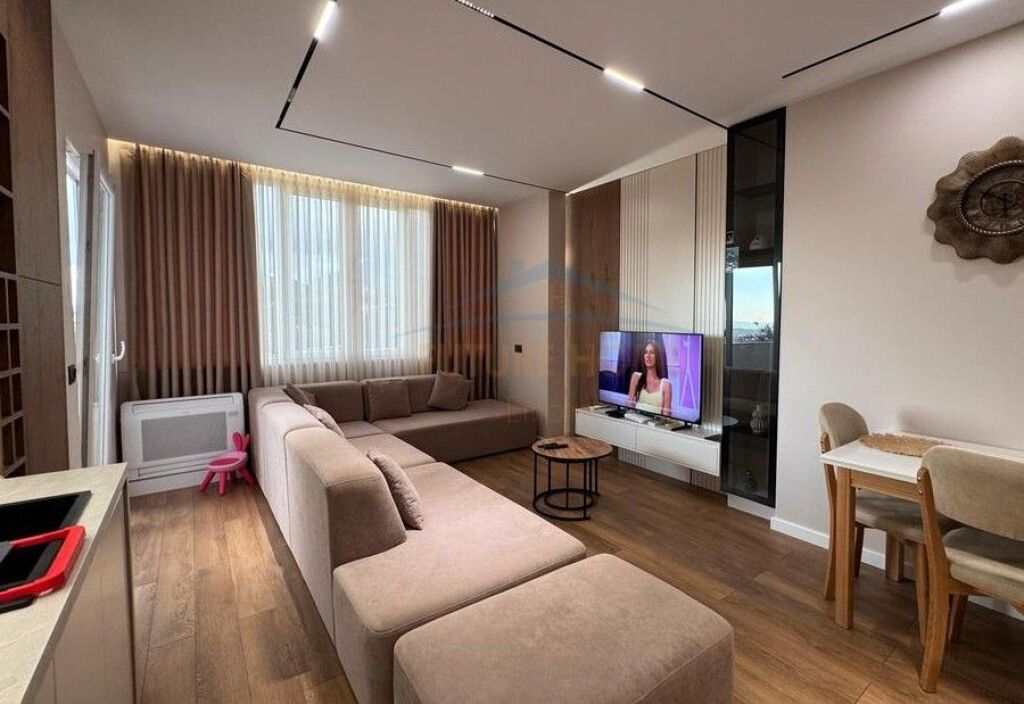 In vendita, Appartamento 2+1+2, Fresk, Tirane.