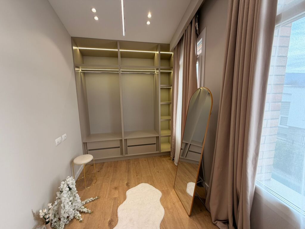 JEPET VILE ME PISHINE TEK REZIDENCA ELYSIUM NE MJULL BATHORE !!