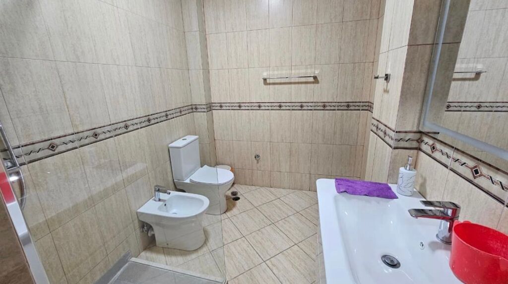 Apartament 3+1+2 me qira , Prane Vilave Gjermane