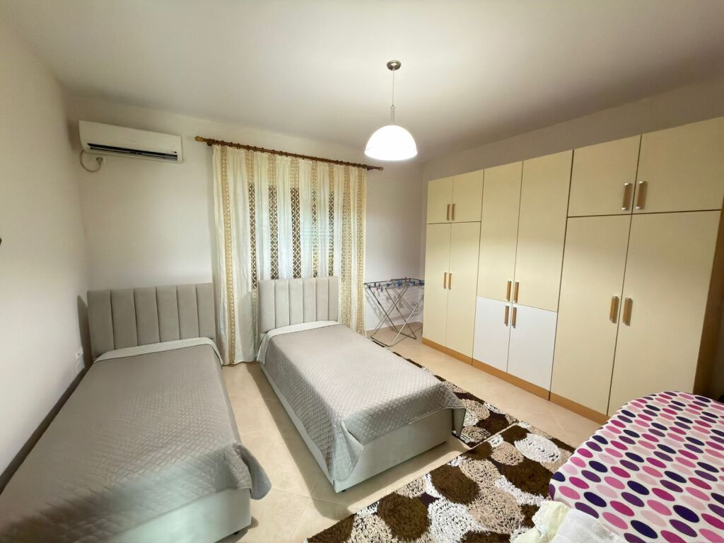 ‼️ Apartament 2+1+2 parkime me qira tek Rr Elbasanit pranë Ambasadës Turke‼️