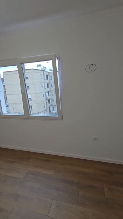 Vendesi in vendita Apartment 1+1  Nella zona di Ali Demi  