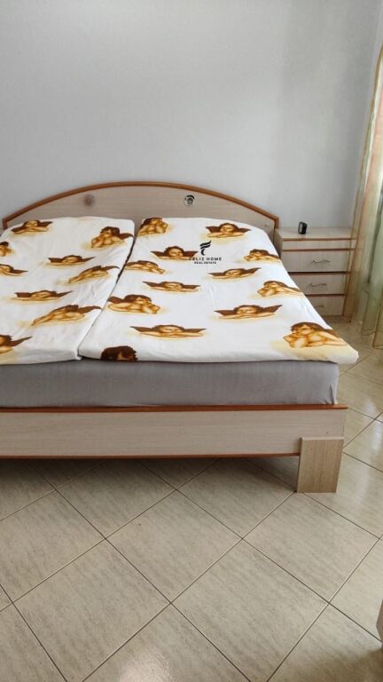 APARTAMENT ME QERA 1+1 PAZARI RI 45.000 LEKE